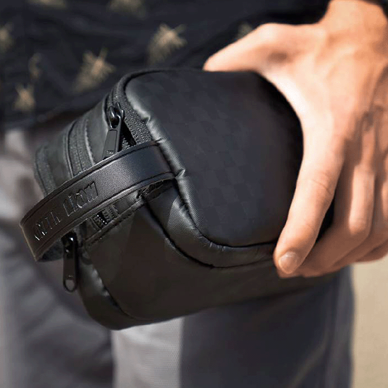 Green Lion Elegant Pouch