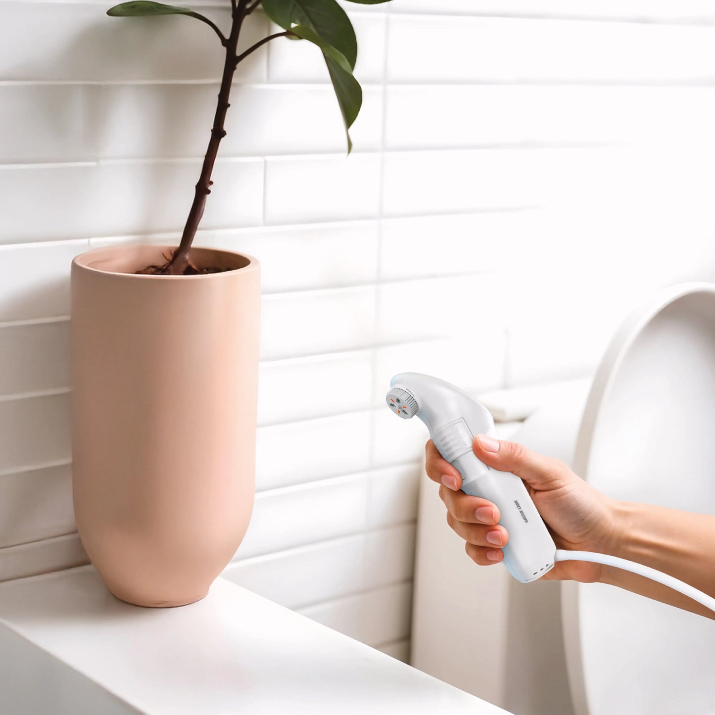 Green Lion Bidet Pro Portable Bidet 5.55W - White